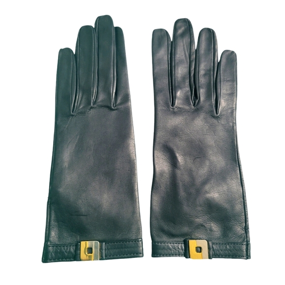 Loewe Accessories - Women's LOEWE Black Leather W/interlocking LL logo Size 7.5